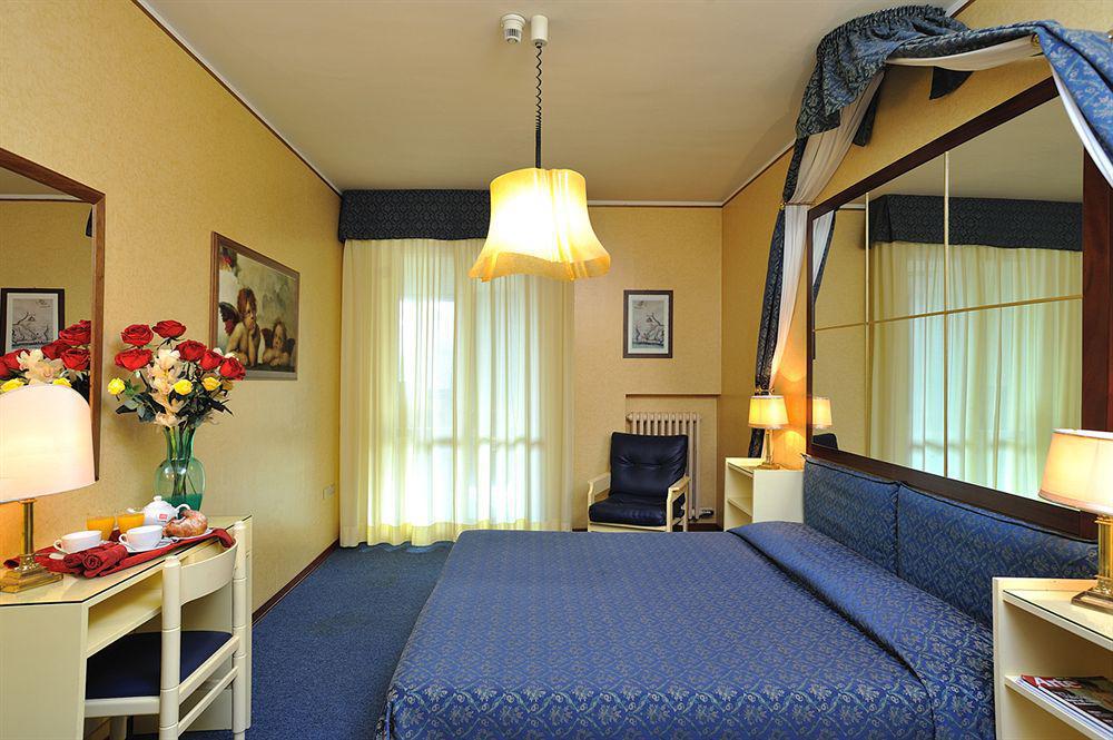 Hotel & Residence Dei Duchi Urbino Extérieur photo